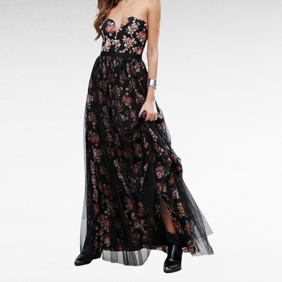 Free People Dresses & Skirts - Free People Dare To Dream Maxi Dress